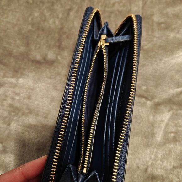 Tory Burch Navy Blue Wallet - Picture 3 of 3